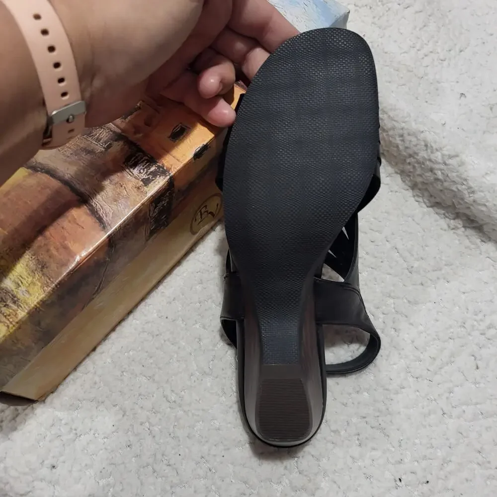 NIB Bella Vita Women's Seble Wedge Sandal    Black Leather   SIZE  6.5 Narrow